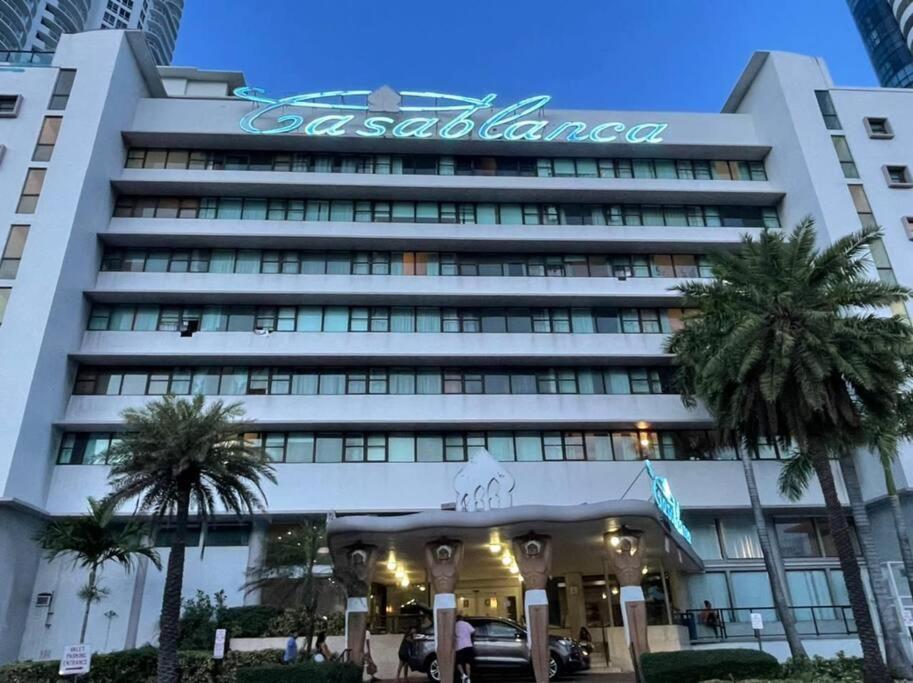 マイアミビーチChic Ocean Front Studio!アパートメント エクステリア 写真