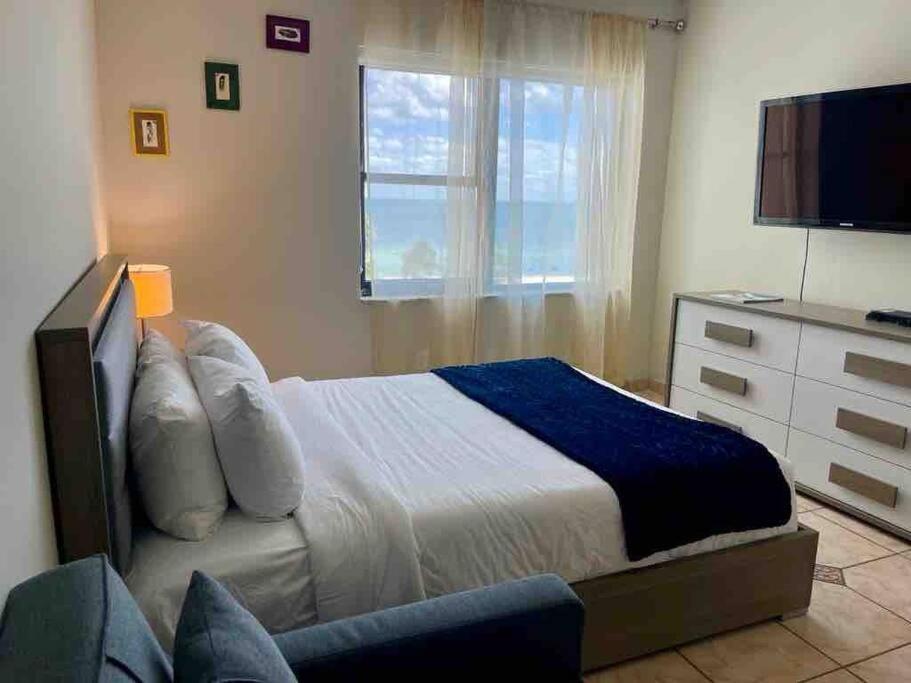 マイアミビーチChic Ocean Front Studio!アパートメント エクステリア 写真